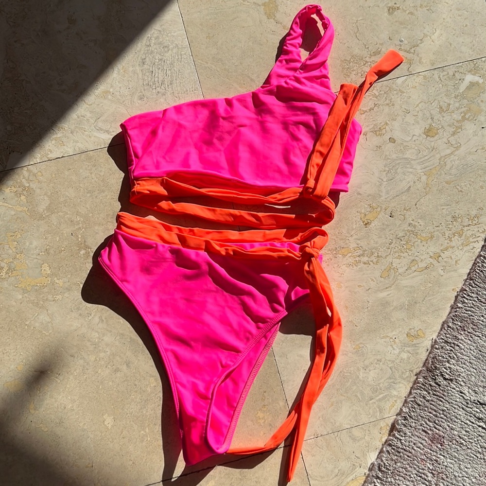 Lovers + friends neon pink / orange bikini - small